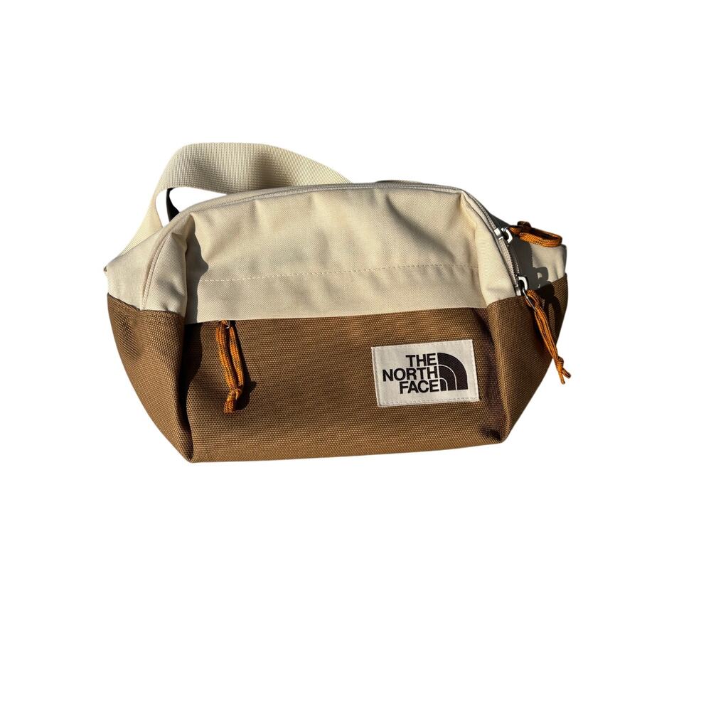 North Face Mountain Lumbar Pack in Bleached Sand/ Utility Brown Belt Bag